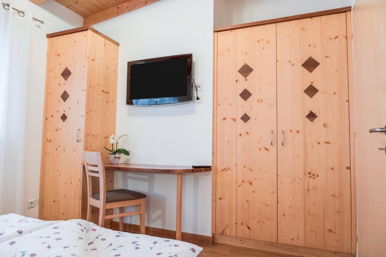 Appartamento Hofschenke Pfeiftal - Heuduft San Martino in Passiria Esterno foto